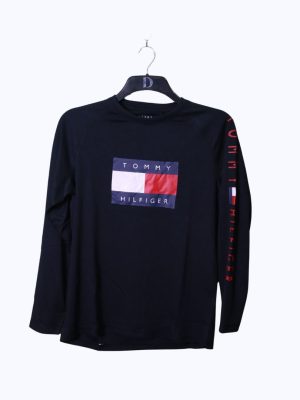 Full Sleeve T-Shirt by Taroka Black Full Sleeve T-Shirt by Taroka